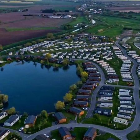 15 Kestrel Close Hot Tub Retreat Таттершолл Экстерьер фото