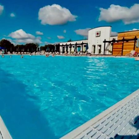 15 Kestrel Close Hot Tub Retreat Таттершолл Экстерьер фото